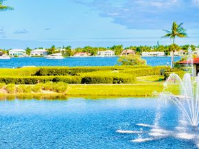 7030 Half Moon Circle 121, Hypoluxo FL 33462