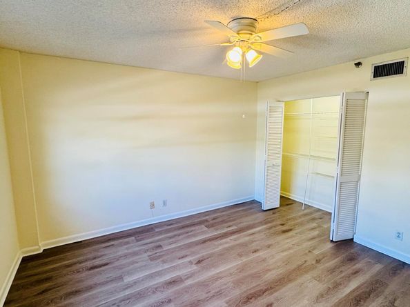 7030 Half Moon Circle 121, Hypoluxo FL 33462