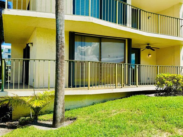 7030 Half Moon Circle 121, Hypoluxo FL 33462