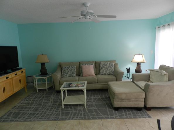6 Greenway Village N 202, Royal Palm Beach FL 33411
