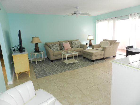 6 Greenway Village N 202, Royal Palm Beach FL 33411