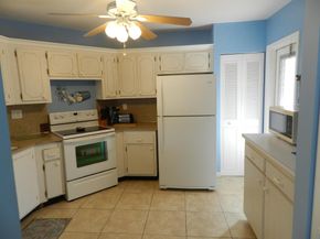 6 Greenway Village N 202, Royal Palm Beach FL 33411