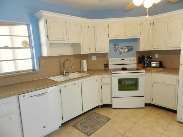 6 Greenway Village N 202, Royal Palm Beach FL 33411