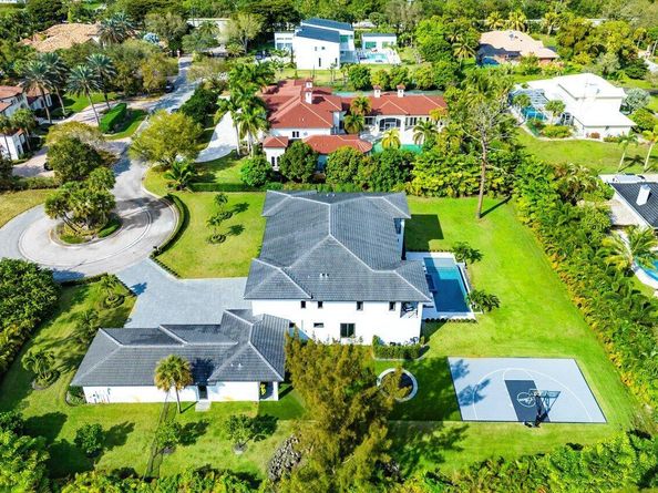6352 NW 65th Way, Parkland FL 33067