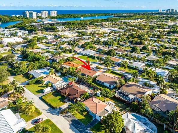 451 NE 25th Terrace, Boca Raton FL 33431
