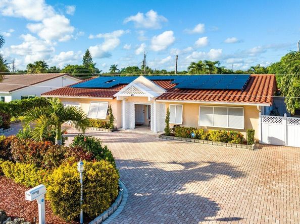 451 NE 25th Terrace, Boca Raton FL 33431