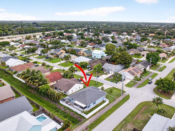 6354 Barbara Street, Jupiter FL 33458