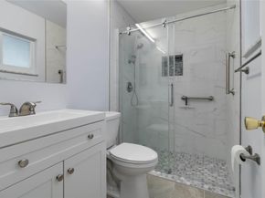 735 NW 73rd Ter, Margate FL 33063