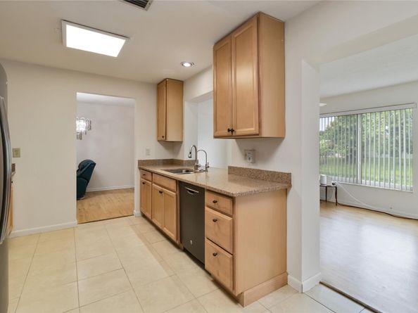 735 NW 73rd Ter, Margate FL 33063
