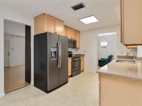 735 NW 73rd Ter, Margate FL 33063