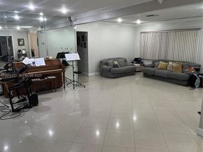 7521 SW 57th Terrace, Miami FL 33143