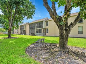 7173 Orange Dr 215B, Davie FL 33314