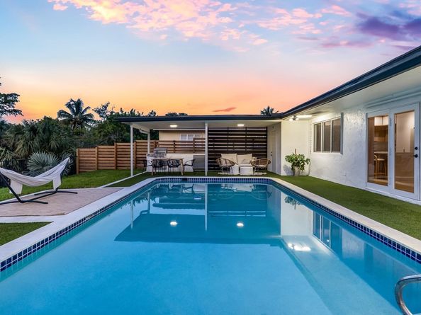 7609 NW 40th St, Coral Springs FL 33065
