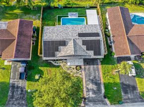 7609 NW 40th St, Coral Springs FL 33065