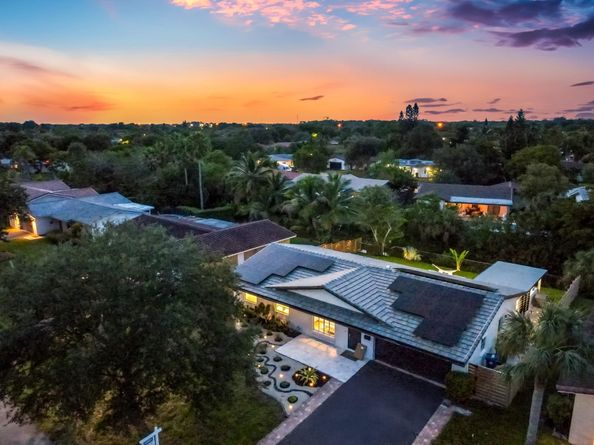 7609 NW 40th St, Coral Springs FL 33065
