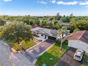7609 NW 40th St, Coral Springs FL 33065