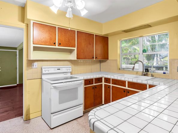 1019 NE 11th St, Fort Lauderdale FL 33304