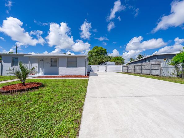 5337 NE 17th Avenue, Pompano Beach FL 33064