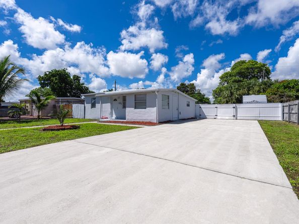 5337 NE 17th Avenue, Pompano Beach FL 33064