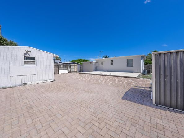 5337 NE 17th Avenue, Pompano Beach FL 33064