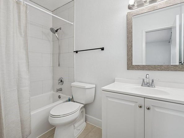6888 NW 30th St, Sunrise FL 33313