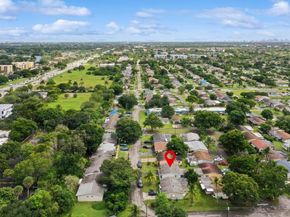 6888 NW 30th St, Sunrise FL 33313