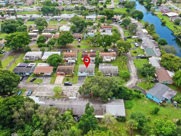 6888 NW 30th St, Sunrise FL 33313