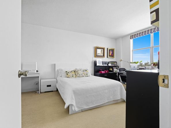 401 69th St 1613, Miami Beach FL 33141