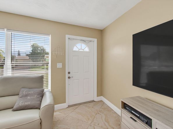 2841 NE 8th Terrace, Pompano Beach FL 33064