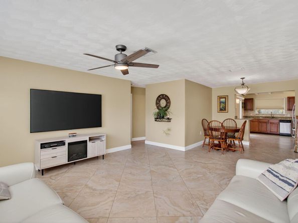 2841 NE 8th Terrace, Pompano Beach FL 33064