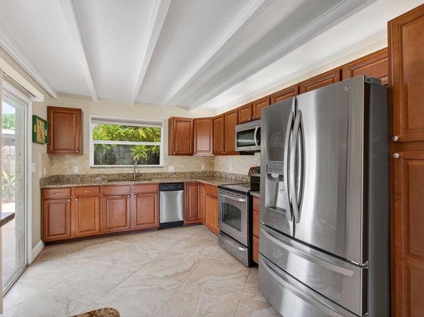 2841 NE 8th Terrace, Pompano Beach FL 33064