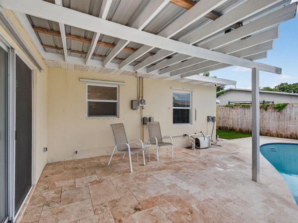 2841 NE 8th Terrace, Pompano Beach FL 33064