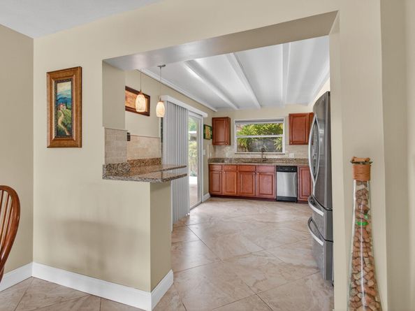 2841 NE 8th Terrace, Pompano Beach FL 33064