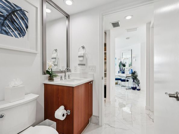 2640 Lake Shore Drive 507, Riviera Beach FL 33404