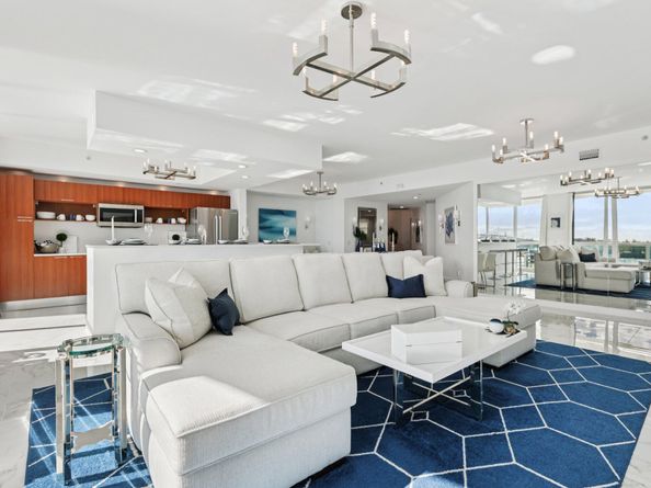 2640 Lake Shore Drive 507, Riviera Beach FL 33404