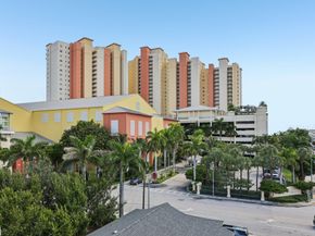 2640 Lake Shore Drive 507, Riviera Beach FL 33404