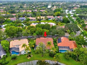 1210 Fairfax Ct, Weston FL 33326