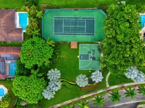 1210 Fairfax Ct, Weston FL 33326