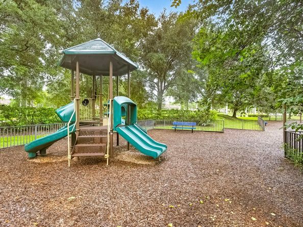 1210 Fairfax Ct, Weston FL 33326