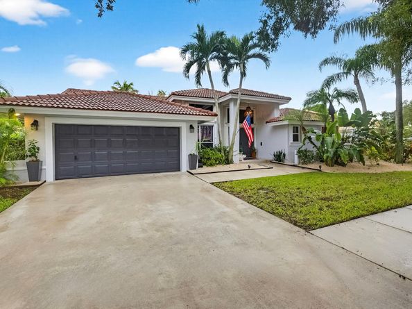 1210 Fairfax Ct, Weston FL 33326