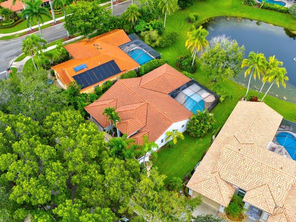 1210 Fairfax Ct, Weston FL 33326