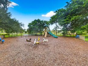 1210 Fairfax Ct, Weston FL 33326