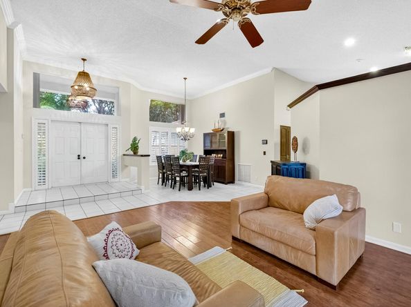 1210 Fairfax Ct, Weston FL 33326