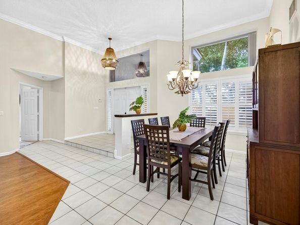 1210 Fairfax Ct, Weston FL 33326