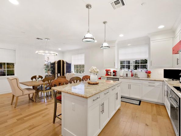 112 S Cannery Row Circle, Delray Beach FL 33444