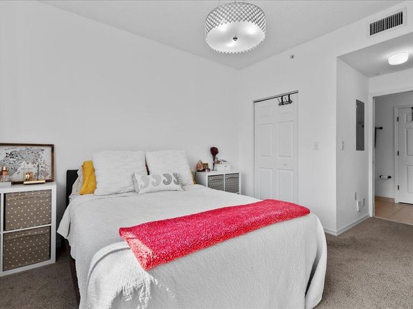 2808 Amalei Drive 202, Palm Beach Gardens FL 33410