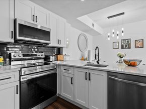 2808 Amalei Drive 202, Palm Beach Gardens FL 33410