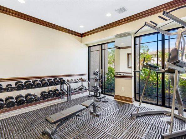 2808 Amalei Drive 202, Palm Beach Gardens FL 33410