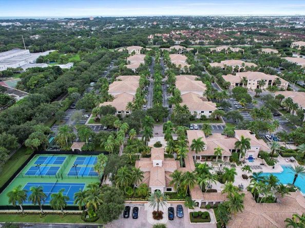 2808 Amalei Drive 202, Palm Beach Gardens FL 33410