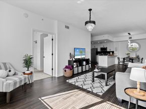 2808 Amalei Drive 202, Palm Beach Gardens FL 33410